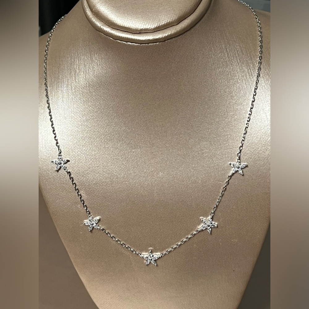 Flower Choker Necklace